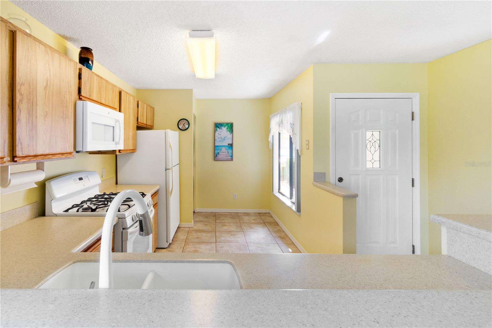 2006 GARDEN LAKE DR #2006