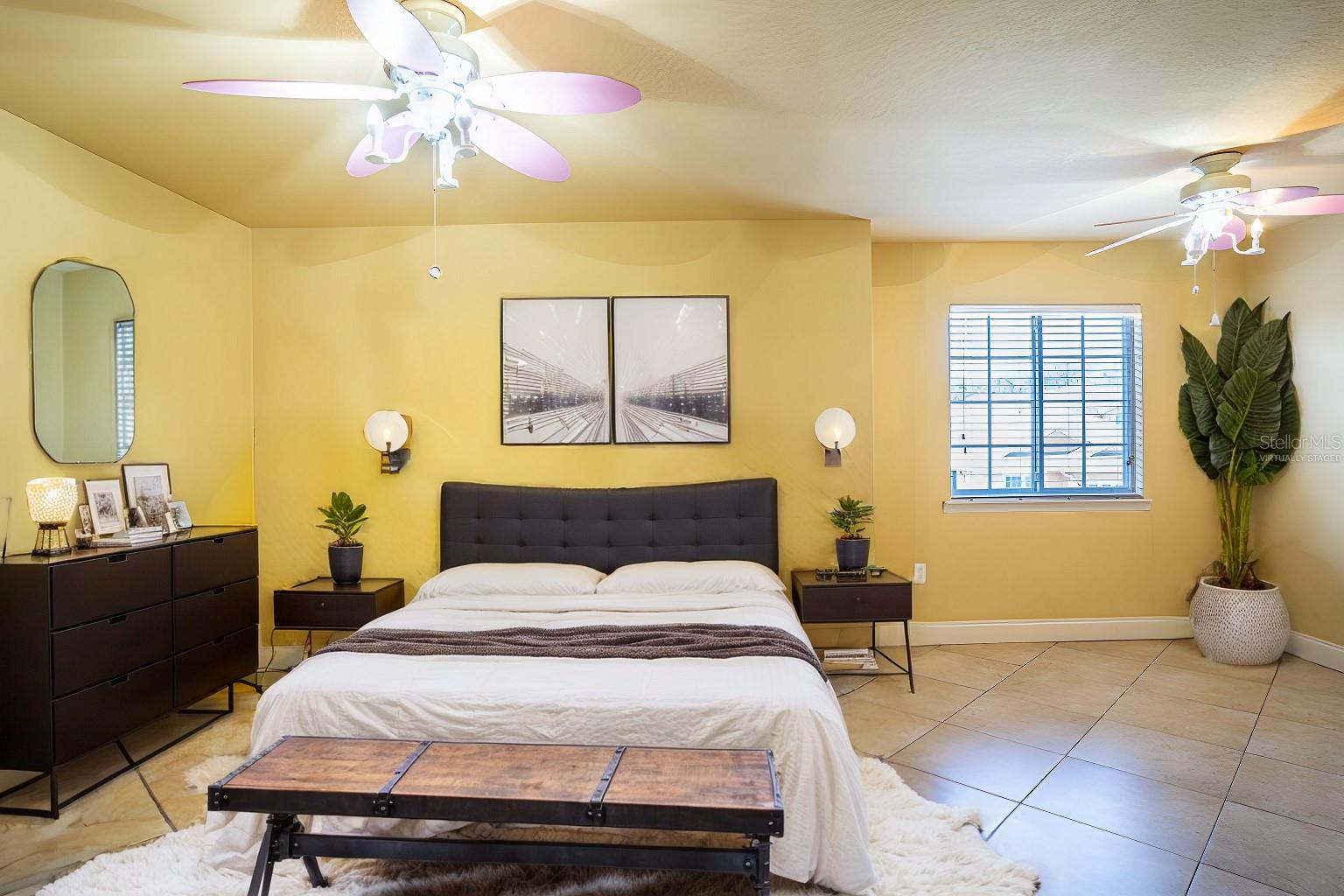 2984 MISSION LAKES DR #2984