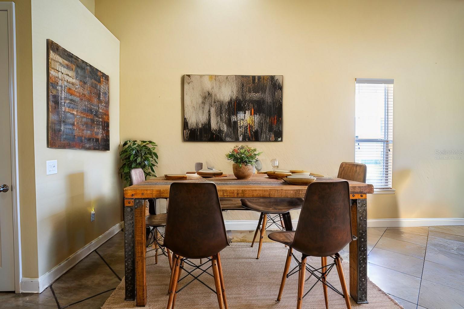 2984 MISSION LAKES DR #2984