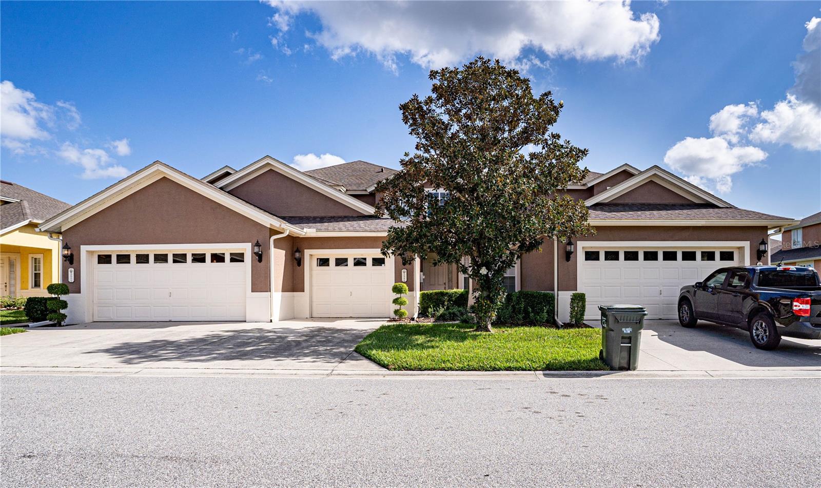 2984 MISSION LAKES DR #2984