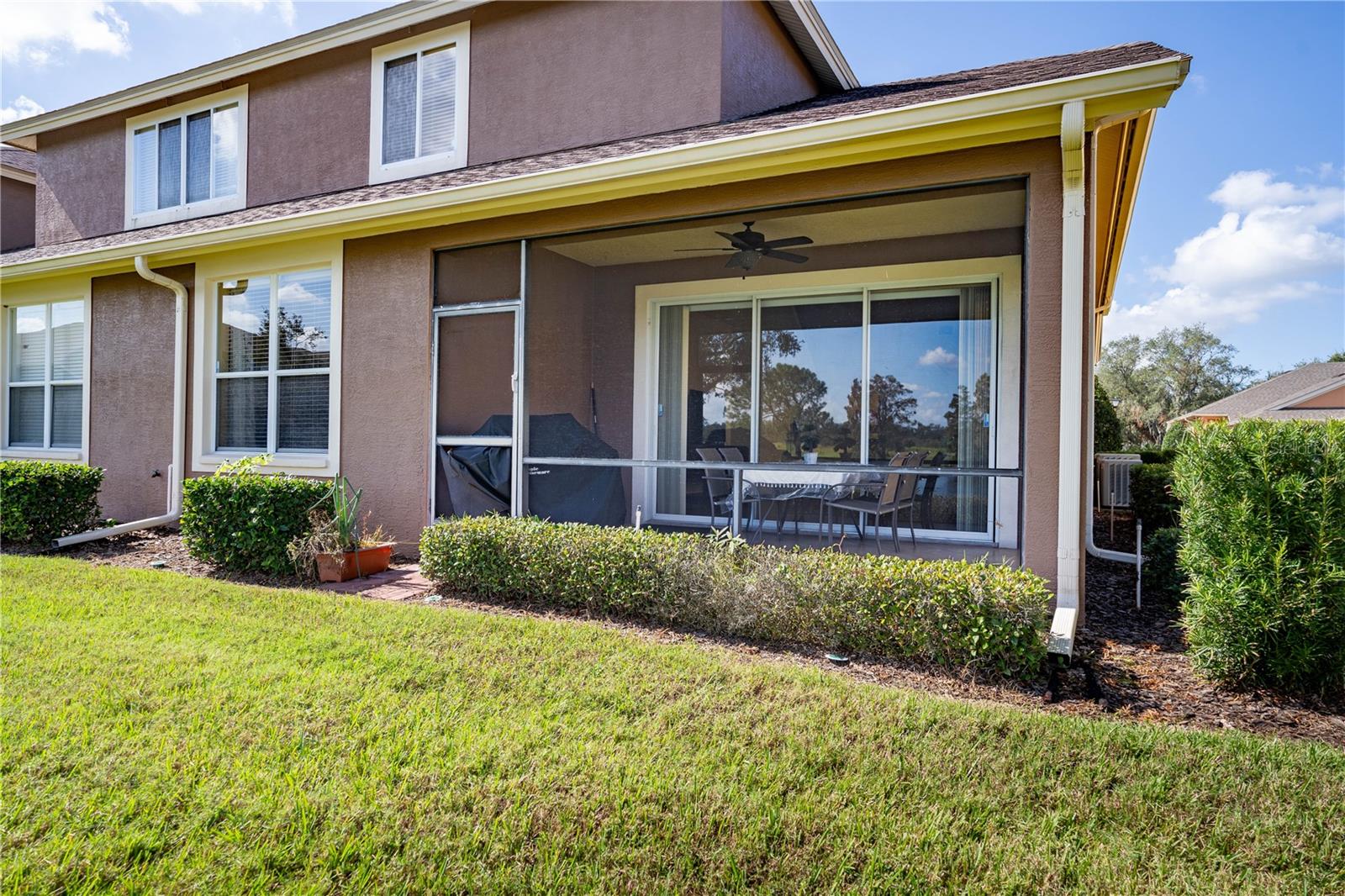 2984 MISSION LAKES DR #2984