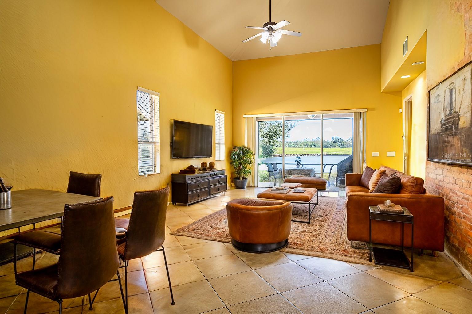 2984 MISSION LAKES DR #2984