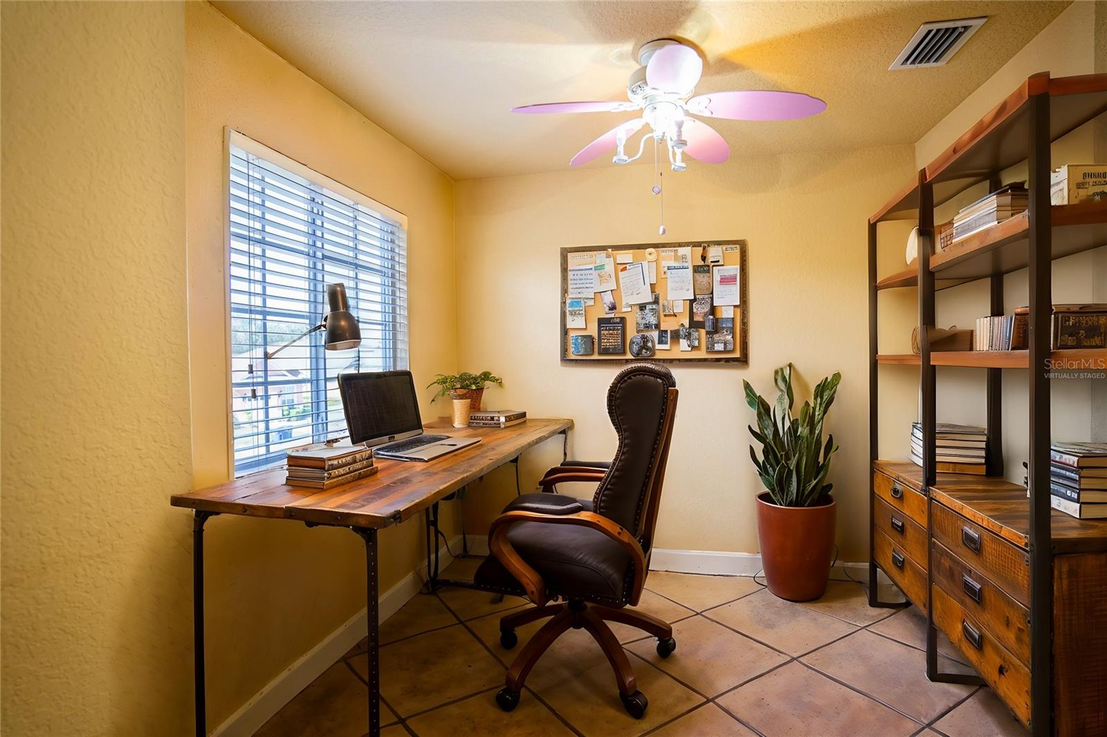 2984 MISSION LAKES DR #2984