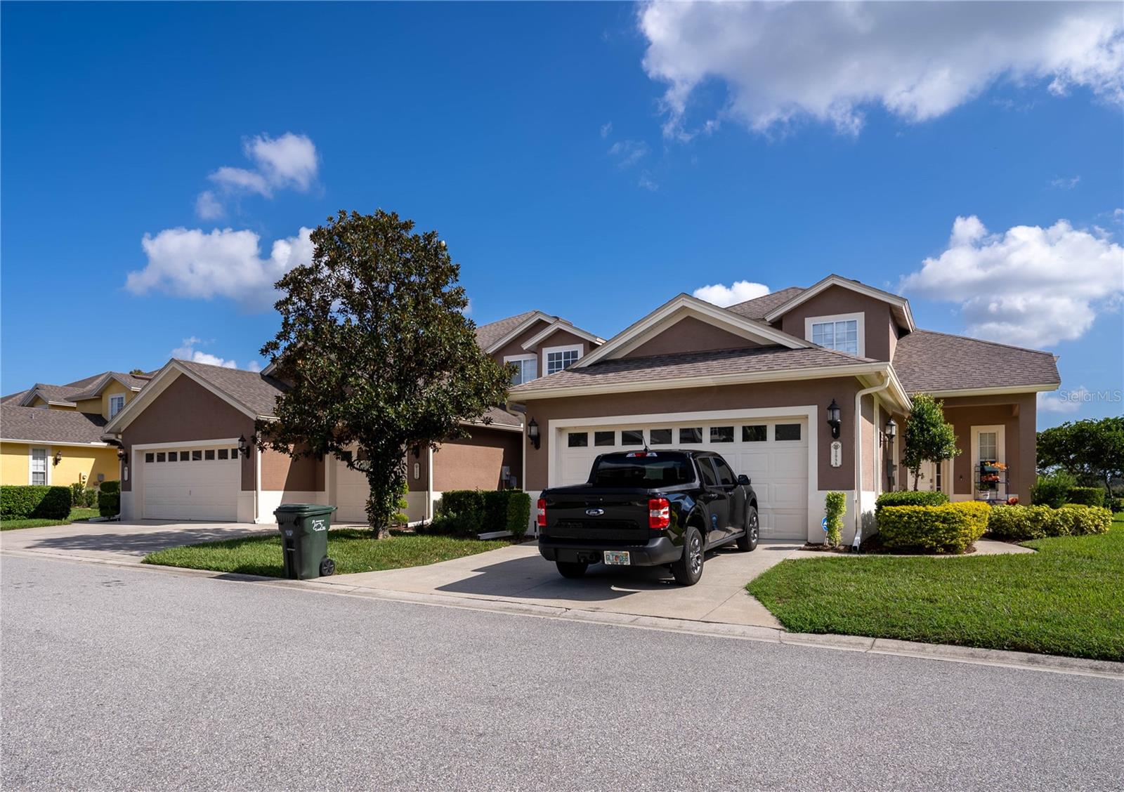 2984 MISSION LAKES DR #2984