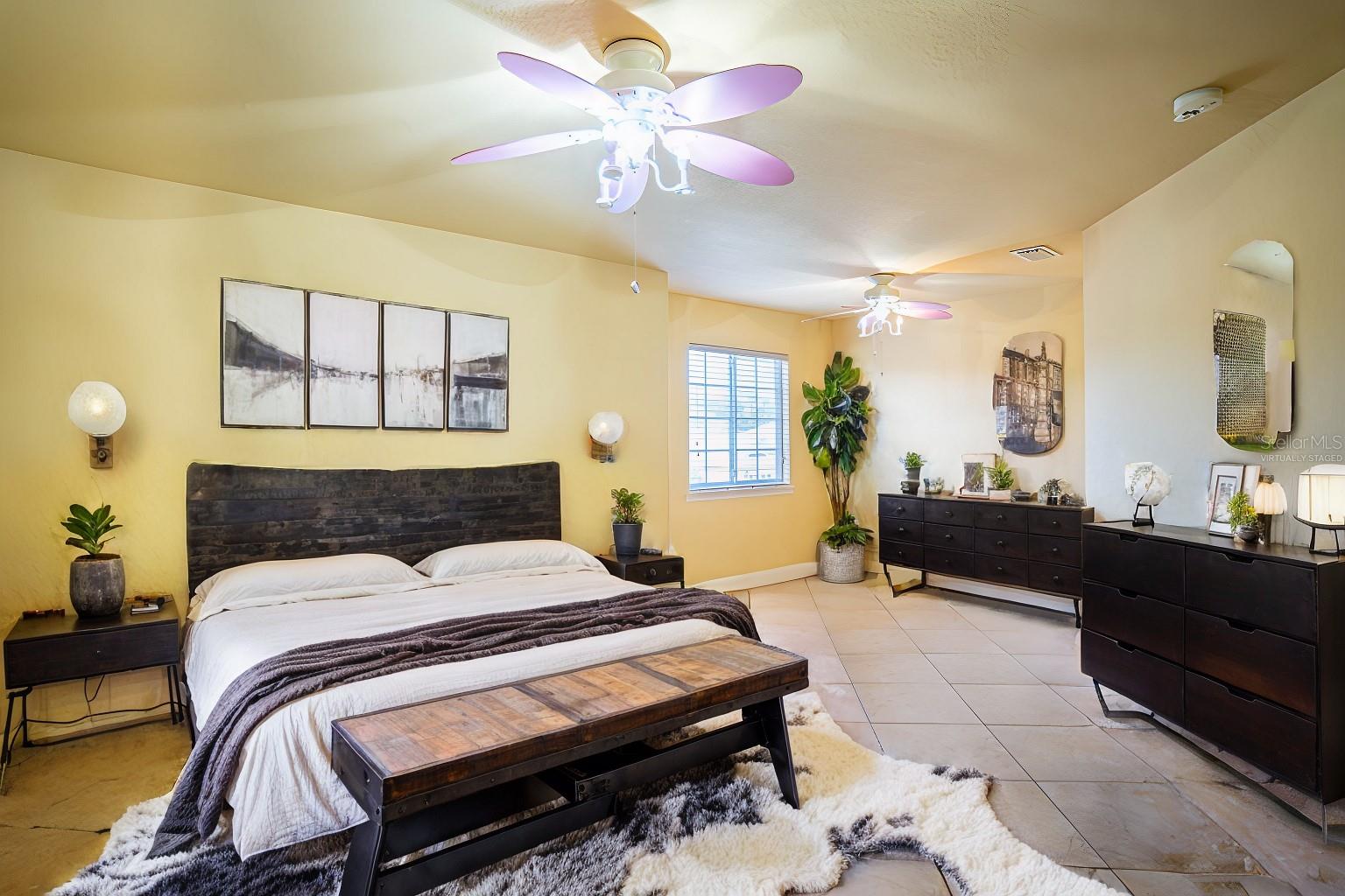 2984 MISSION LAKES DR #2984