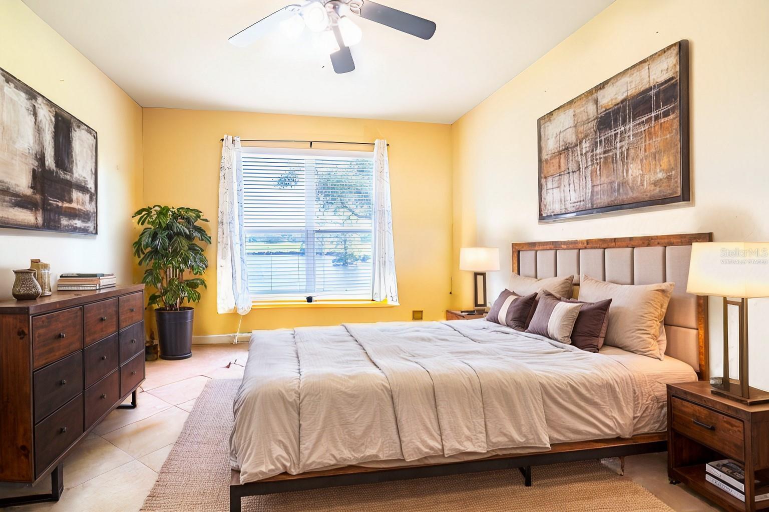 2984 MISSION LAKES DR #2984