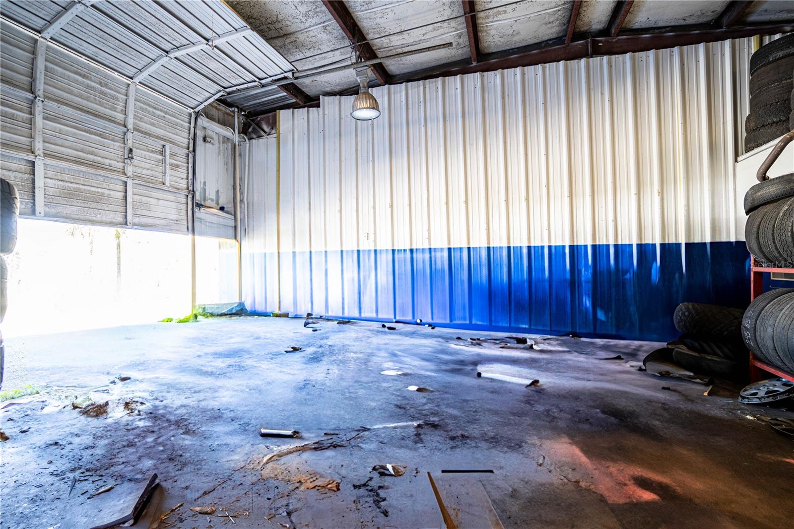 180 DR J A WILTSHIRE AVE E