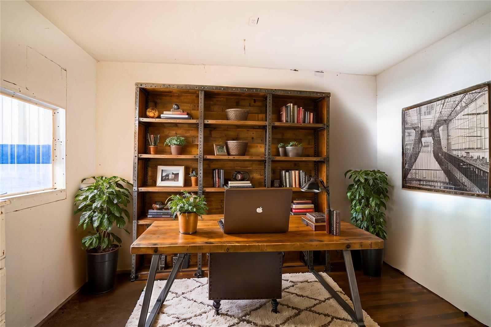 180 DR J A WILTSHIRE AVE E