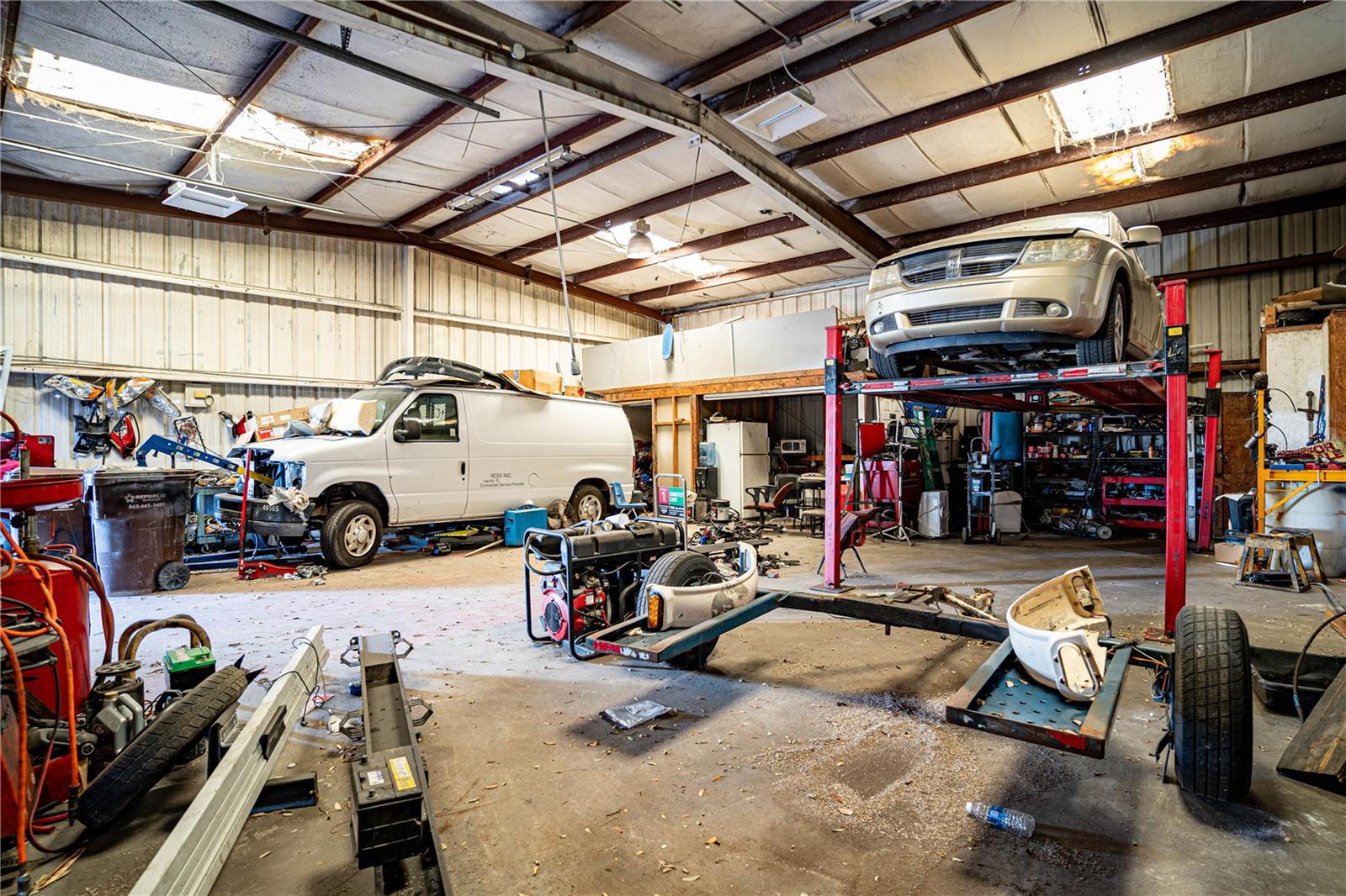 180 DR J A WILTSHIRE AVE E