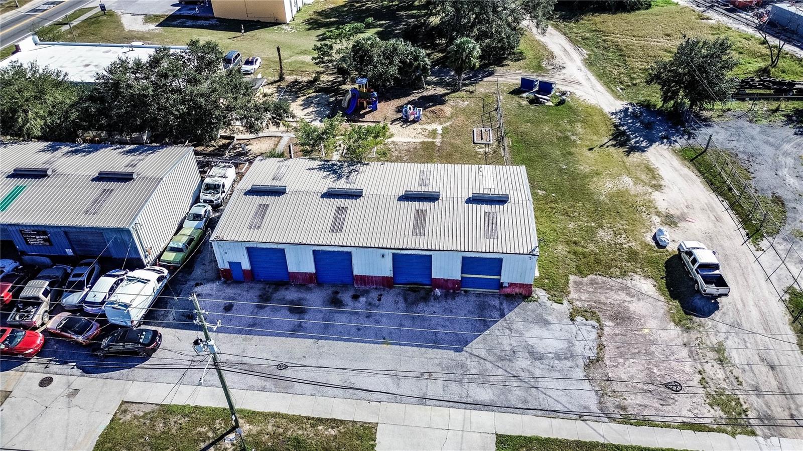 180 DR J A WILTSHIRE AVE E