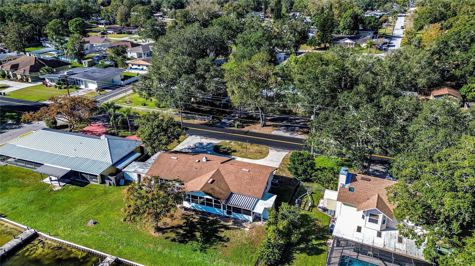 202 LAKE HOWARD DR NW