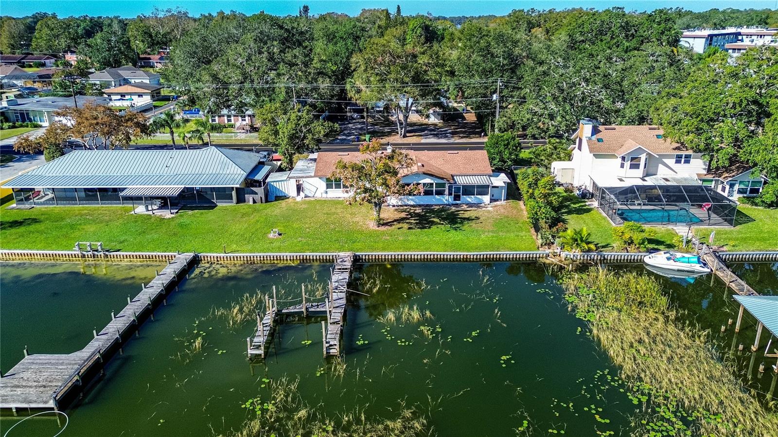 202 LAKE HOWARD DR NW