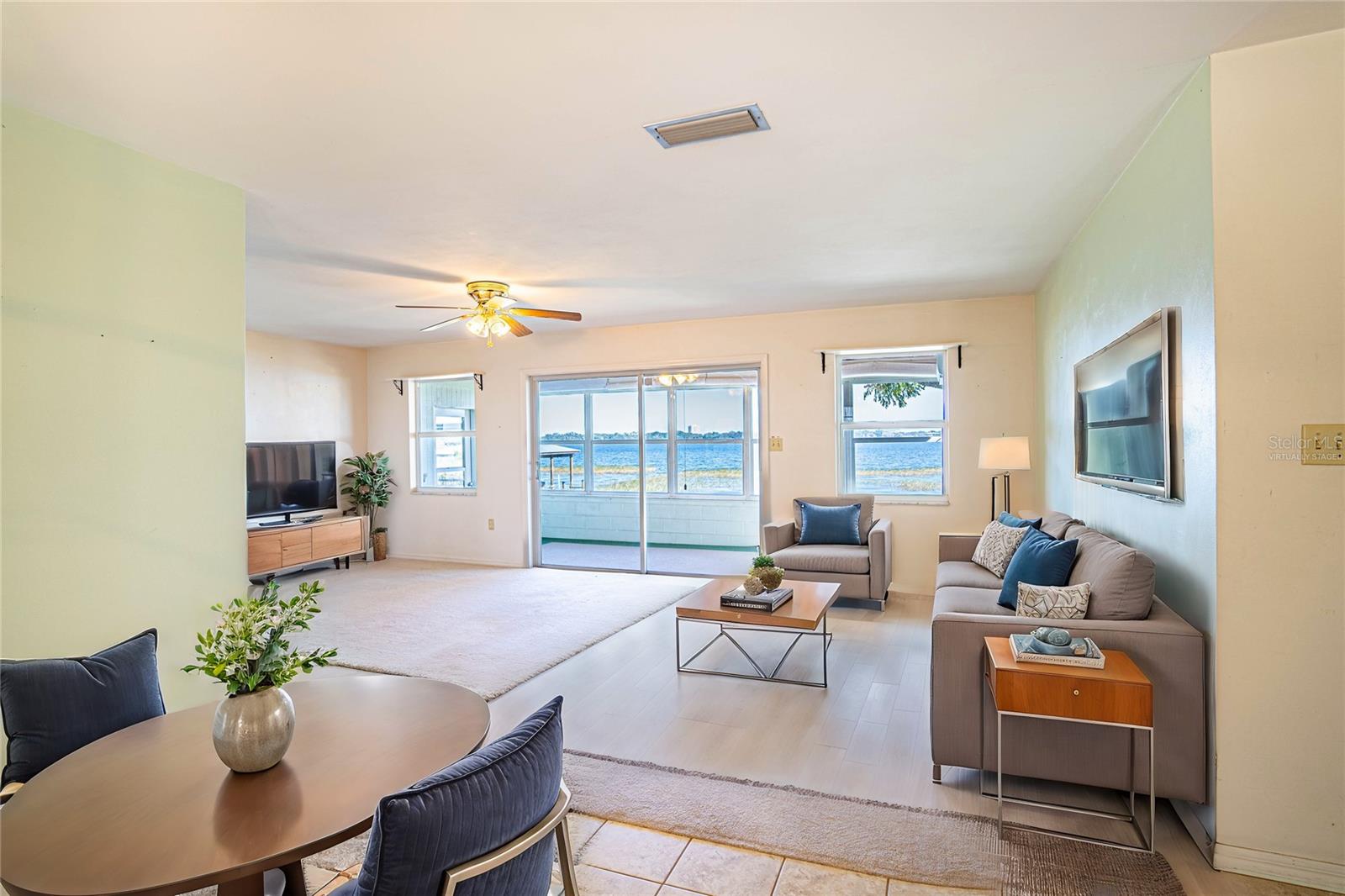 202 LAKE HOWARD DR NW