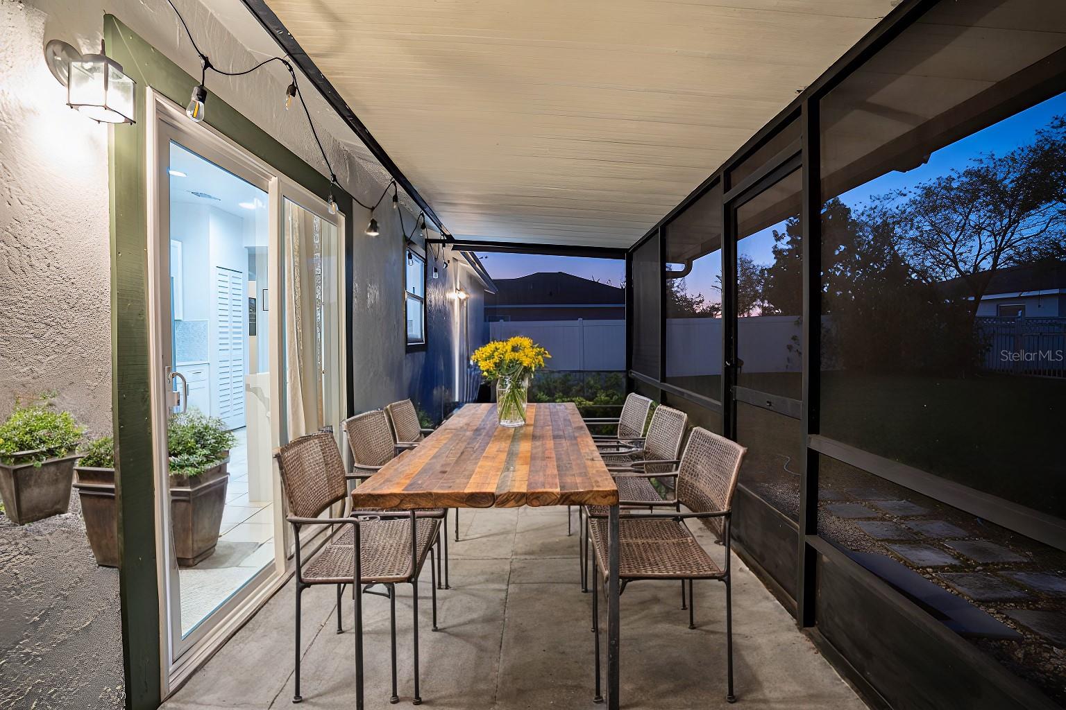 202 LAKE HOWARD DR NW