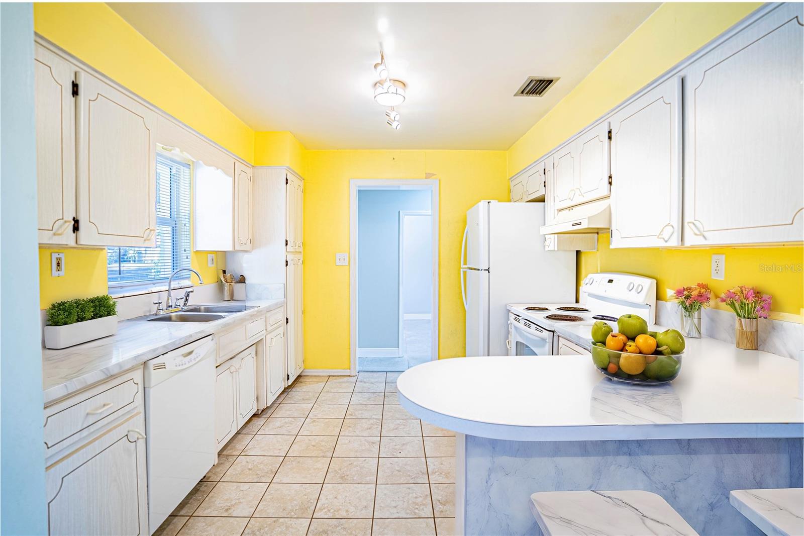 202 LAKE HOWARD DR NW