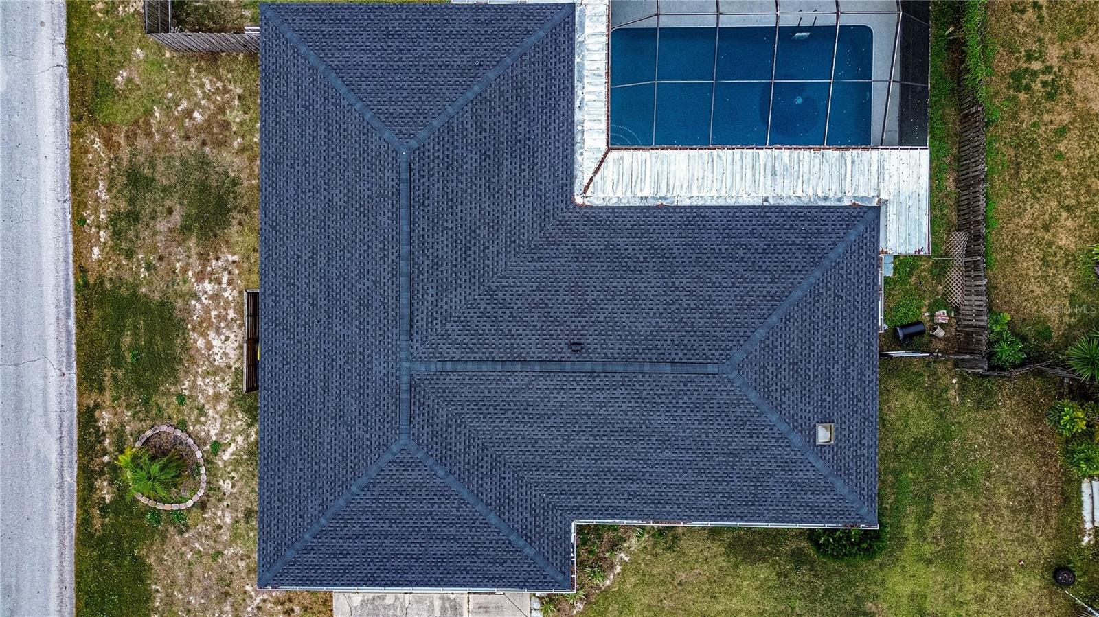 1001 MOCKINGBIRD CIR