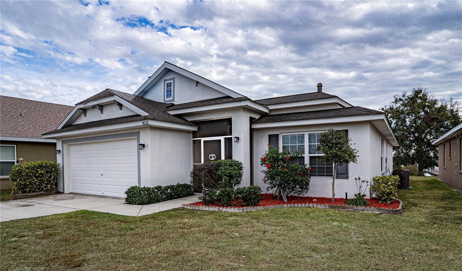 4023 ISLAND LAKES DR