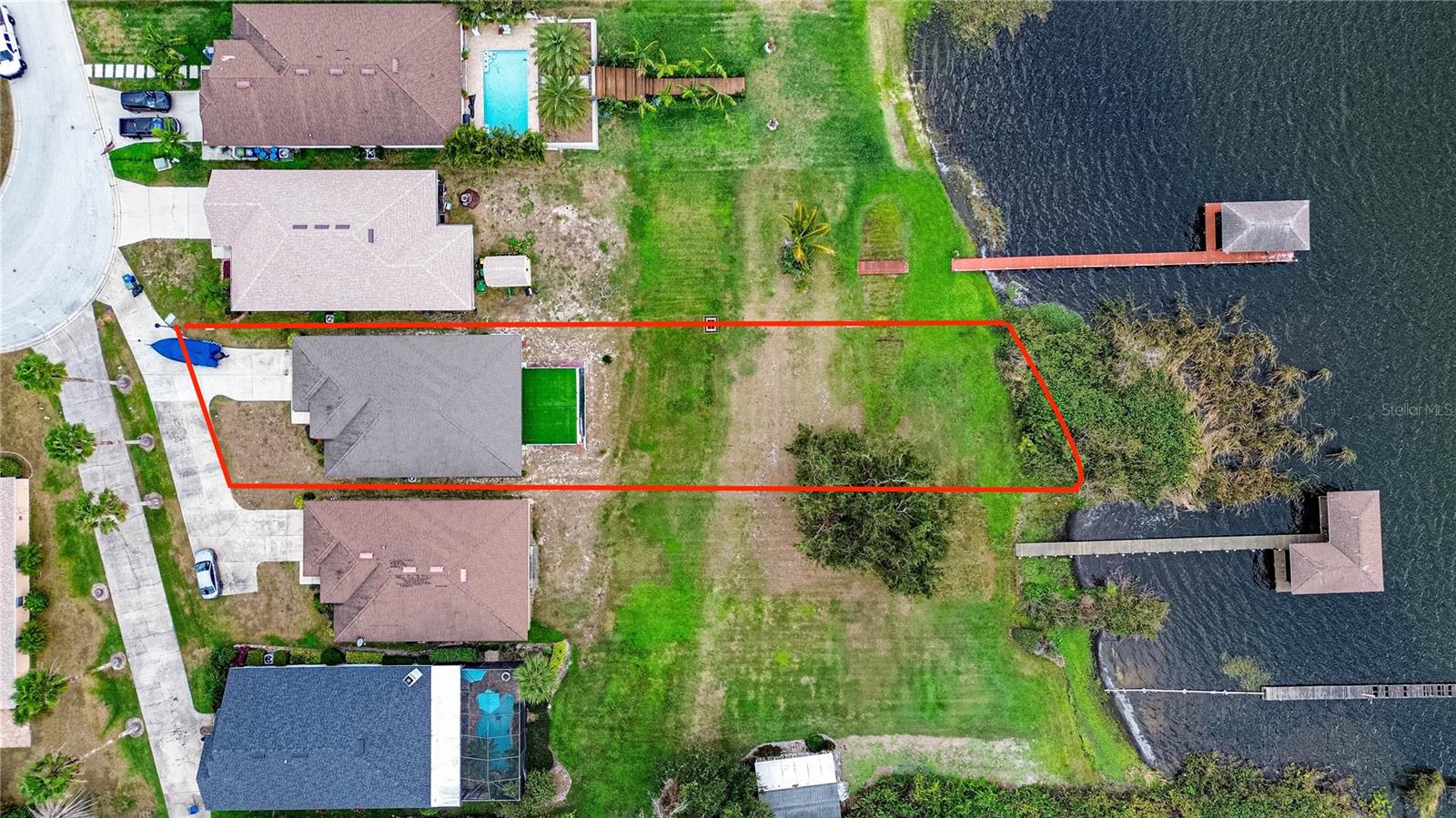 4023 ISLAND LAKES DR