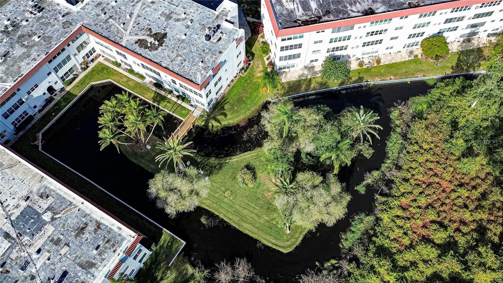 1100 MARTINIQUE DR #106