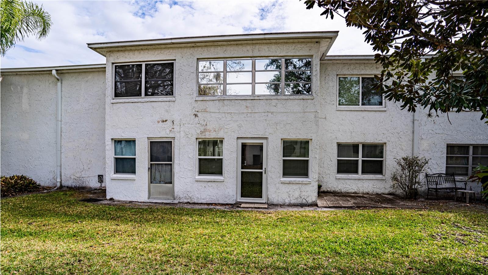 1100 MARTINIQUE DR #106