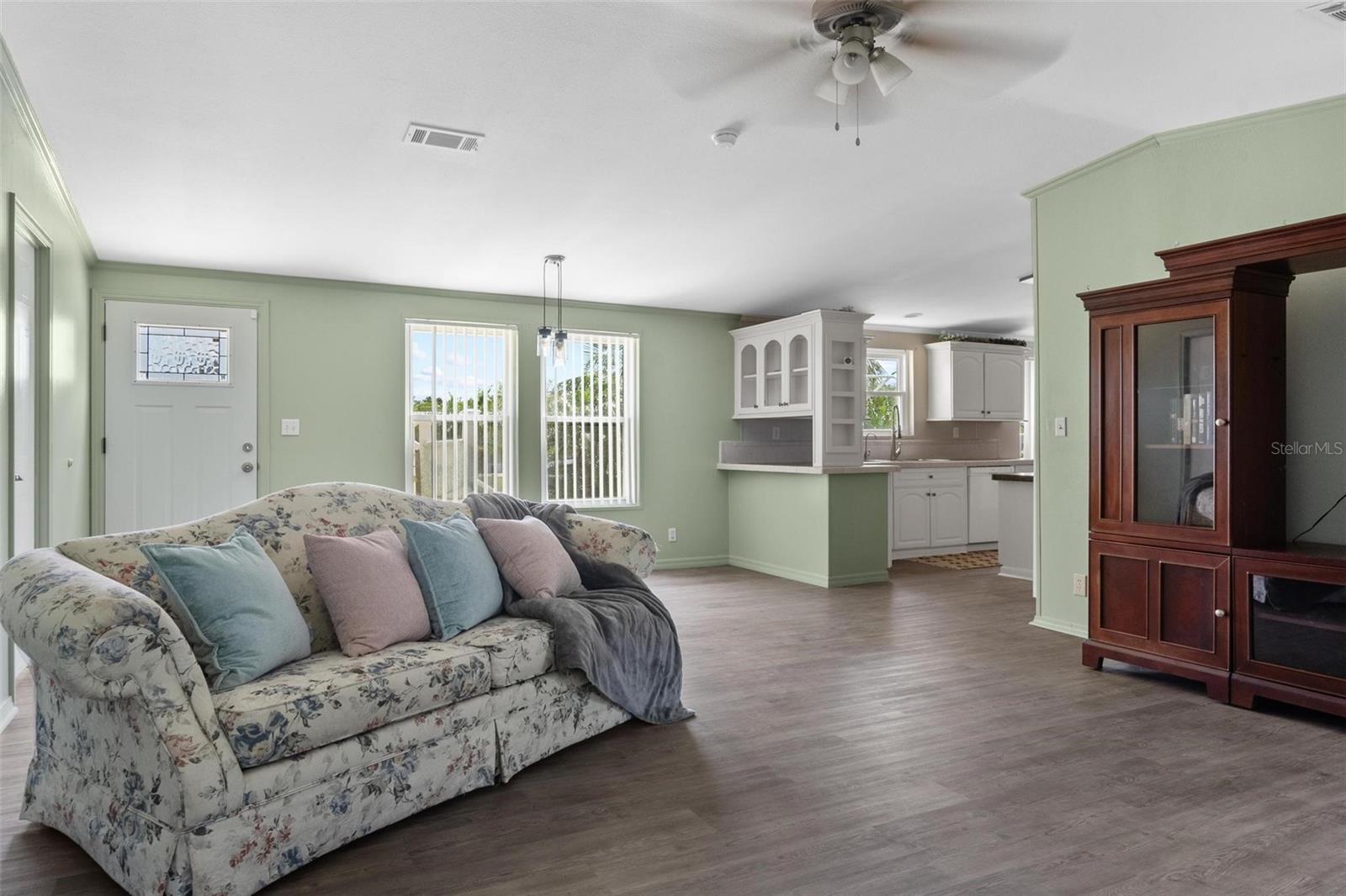 7567 DOVE MEADOW TRL