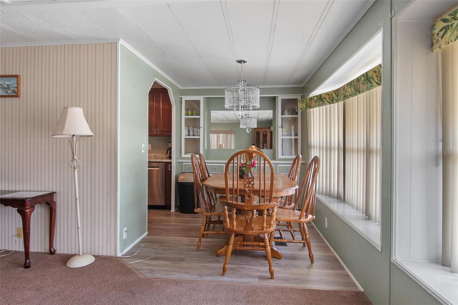 1610 REYNOLDS RD #242