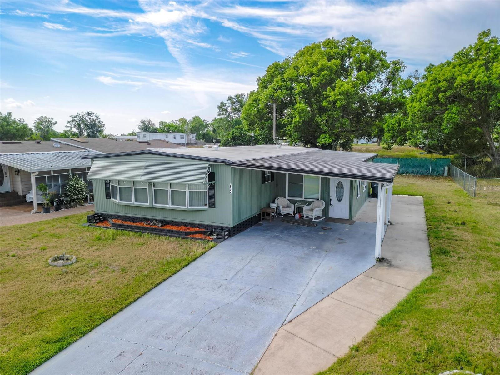 1610 REYNOLDS RD #242