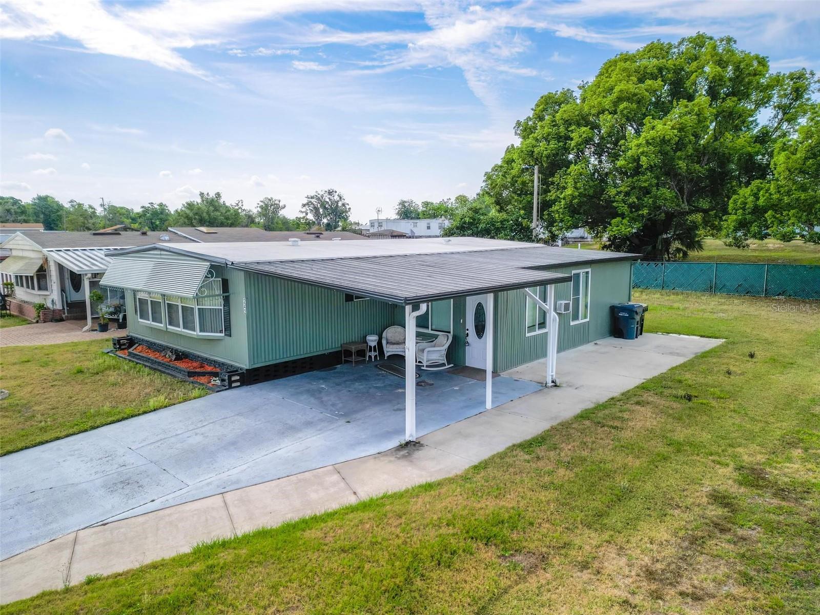 1610 REYNOLDS RD #242