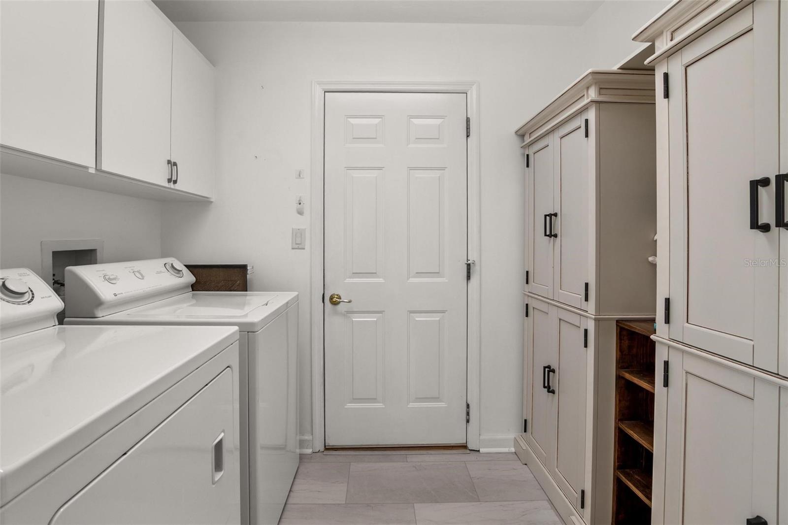 4005 CARTER CREEK DR