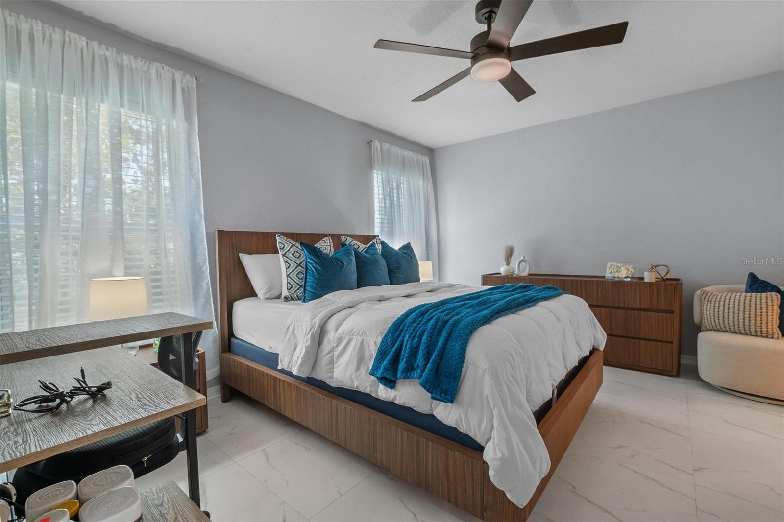 2240 COUNTRY MANOR ST