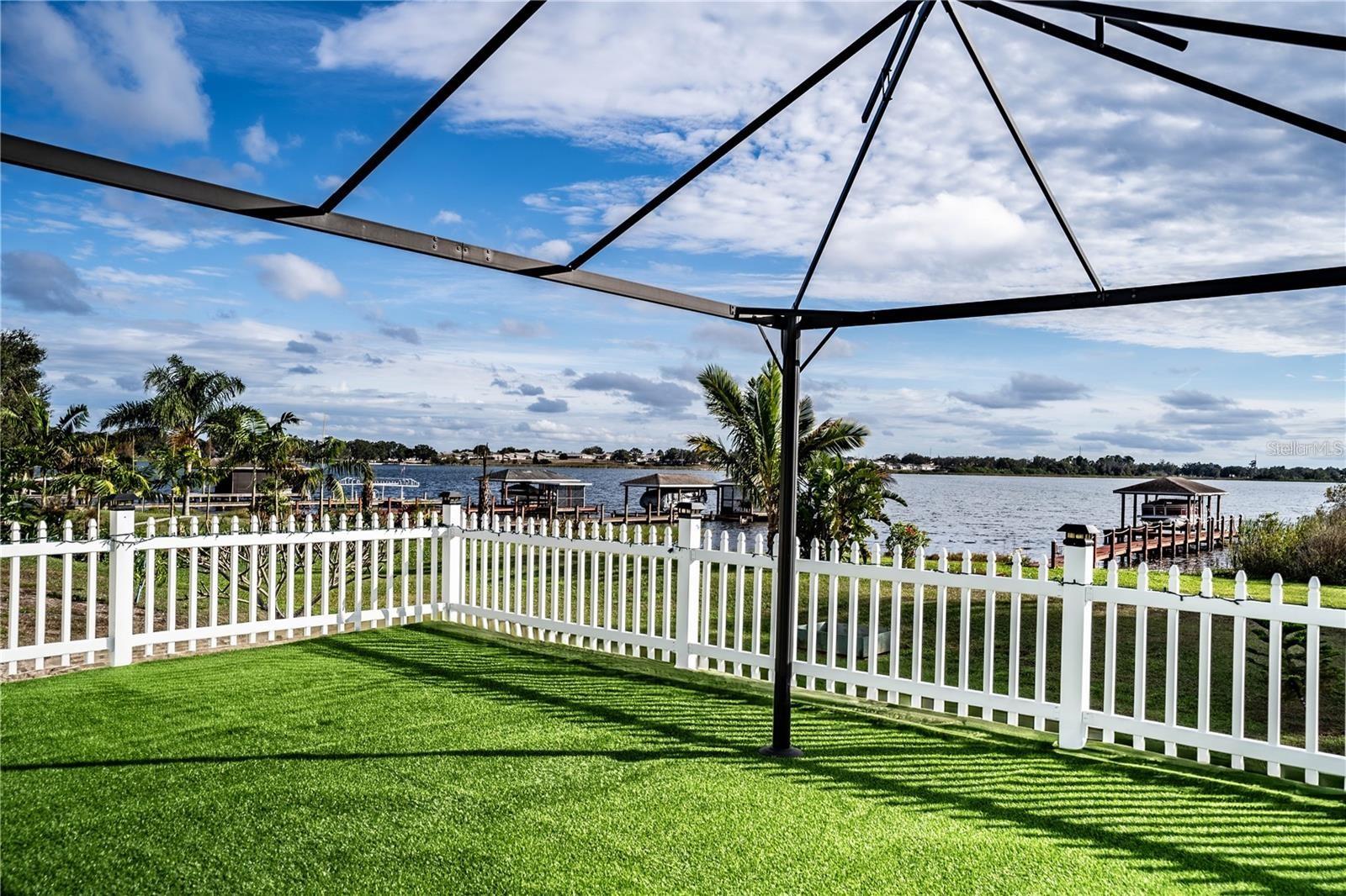 4023 ISLAND LAKES DR