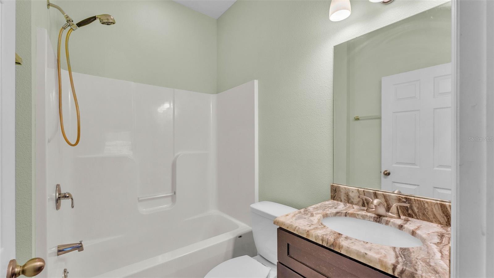 3173 WHISPERING TRAILS AVE