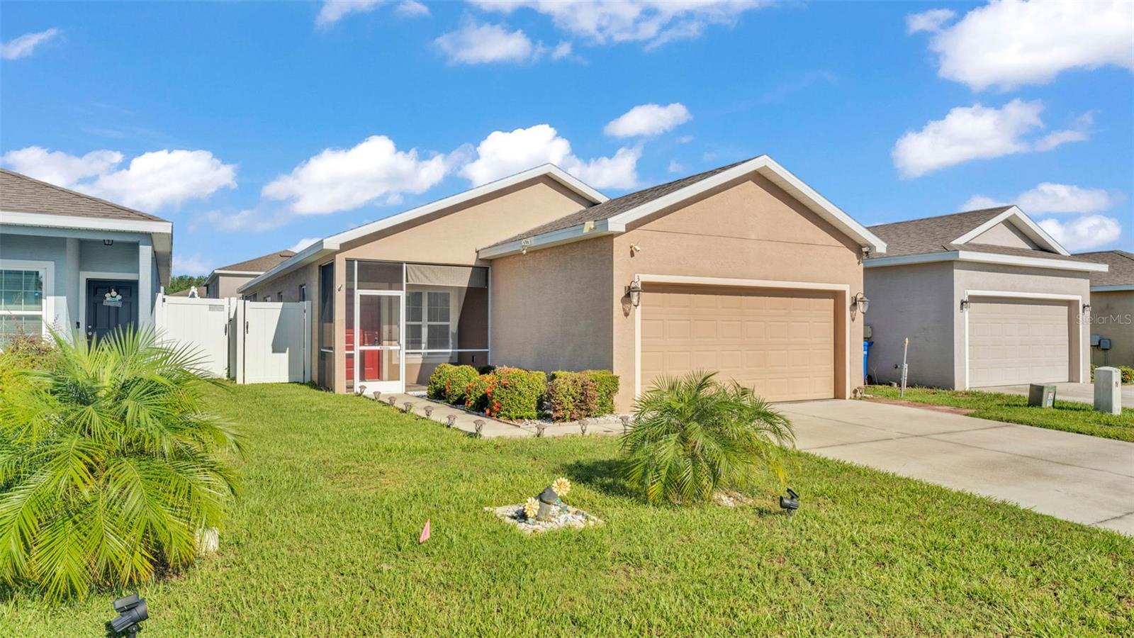 3173 WHISPERING TRAILS AVE