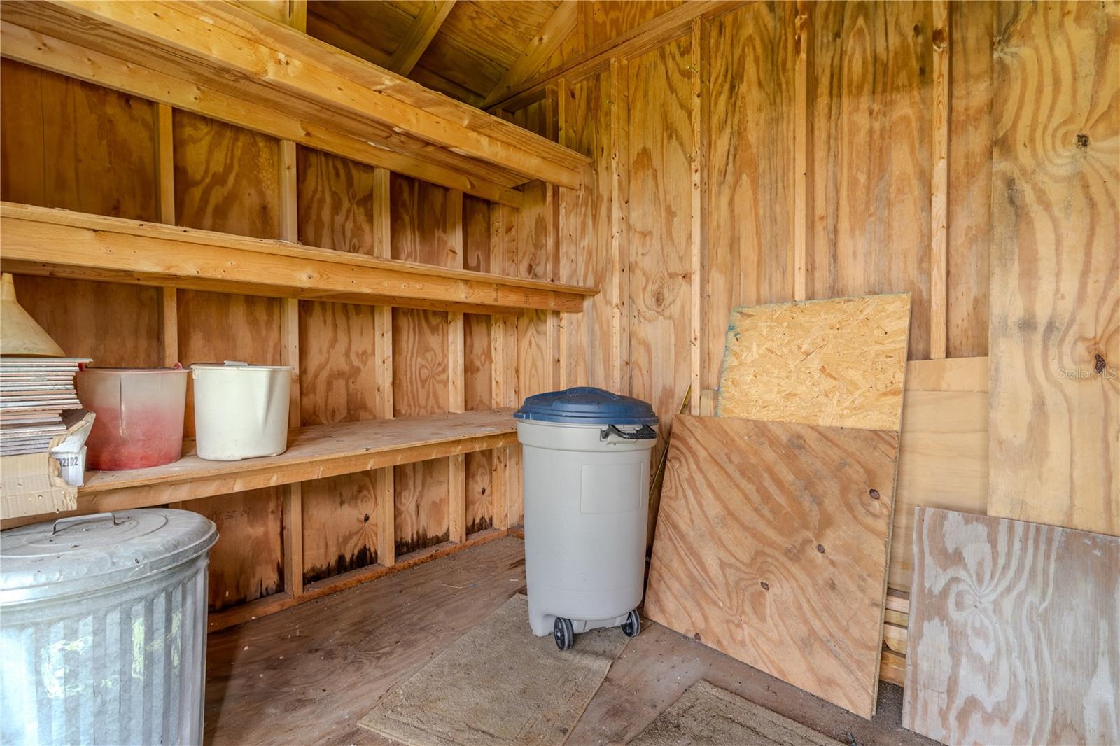 851 N LAKE REEDY BLVD