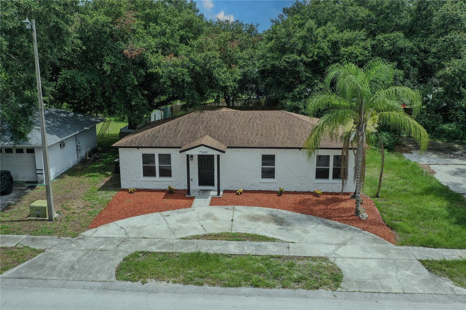 7309 THOMAS JEFFERSON CIR E