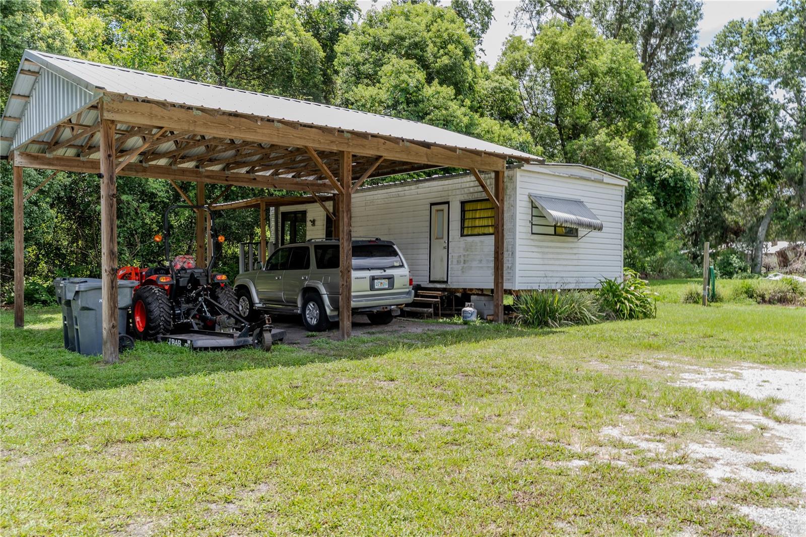 2335 OLD POLK CITY RD