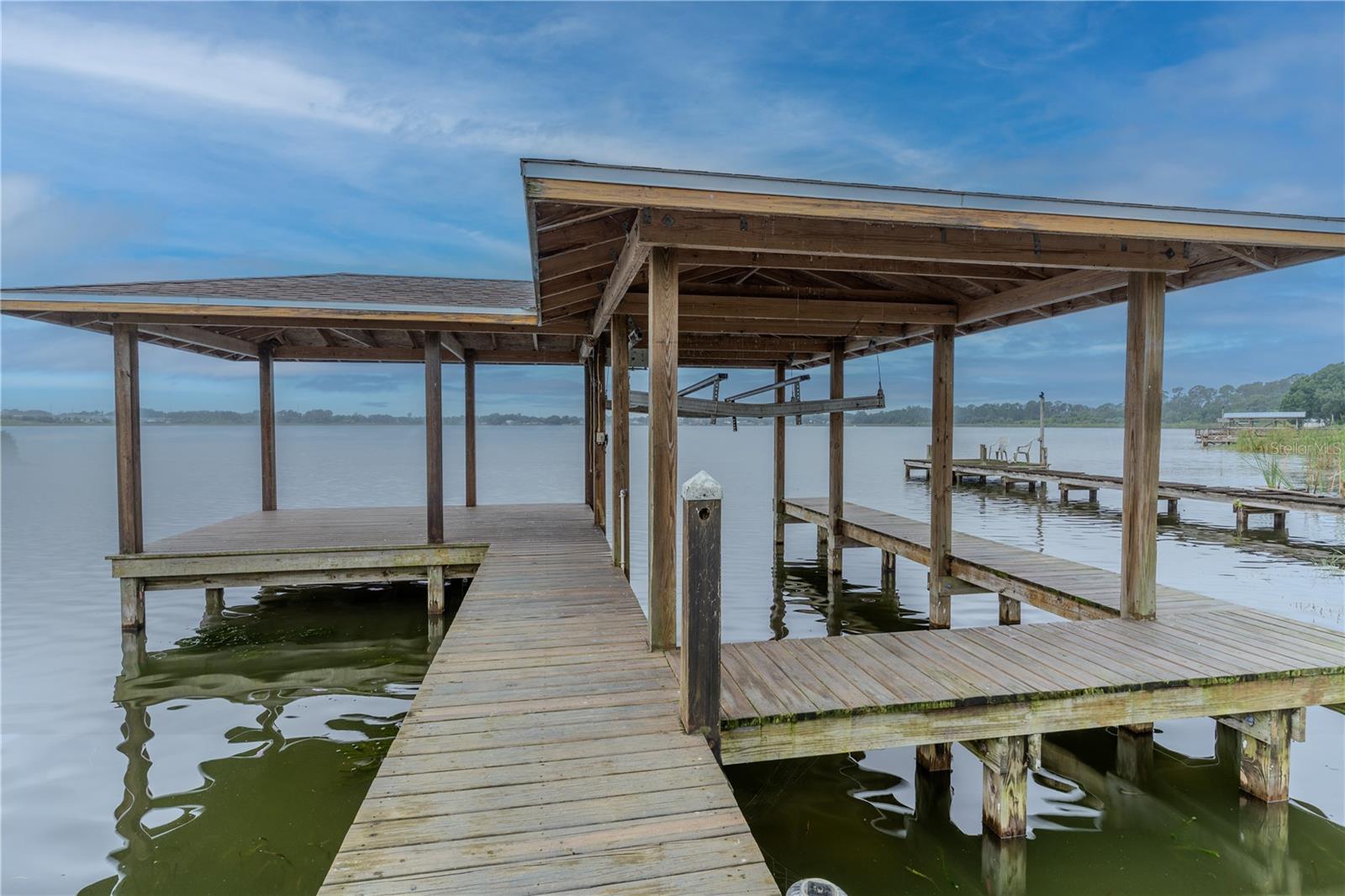 4027 ISLAND LAKES DR