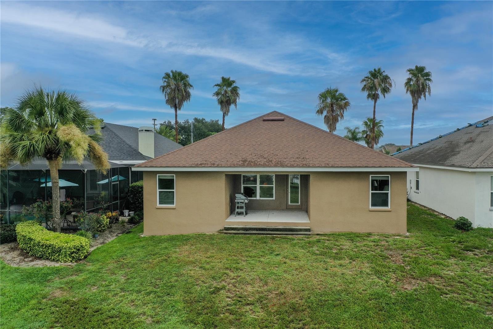 4027 ISLAND LAKES DR