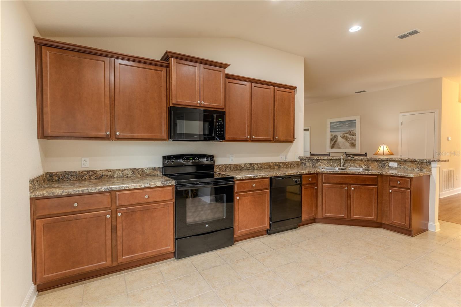 4027 ISLAND LAKES DR