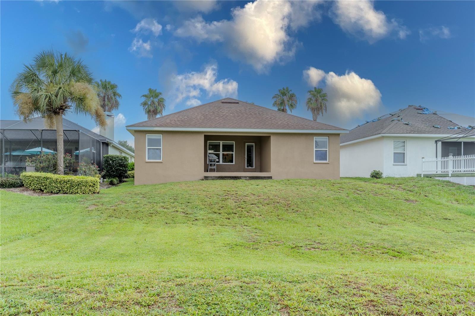 4027 ISLAND LAKES DR