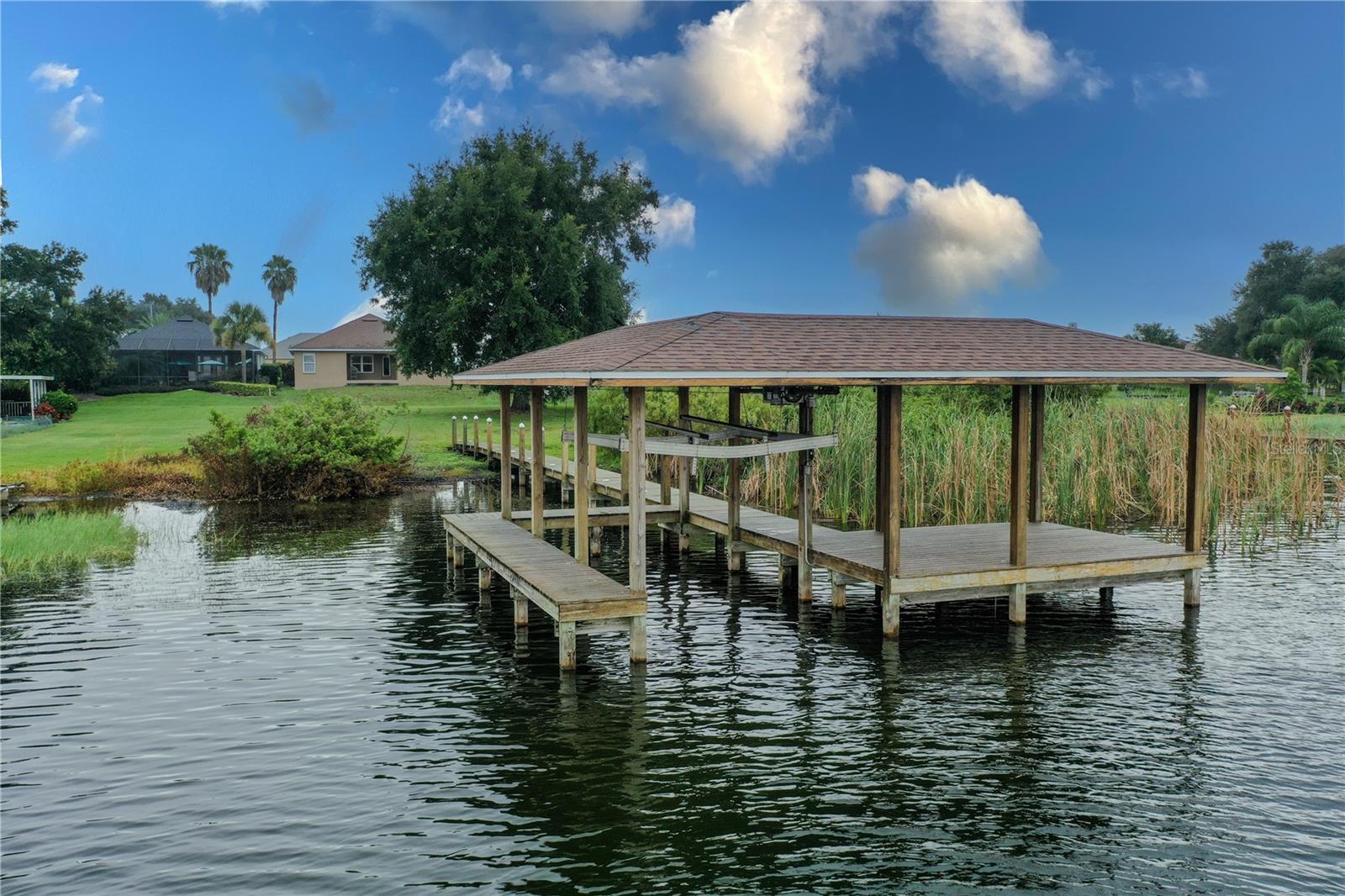 4027 ISLAND LAKES DR