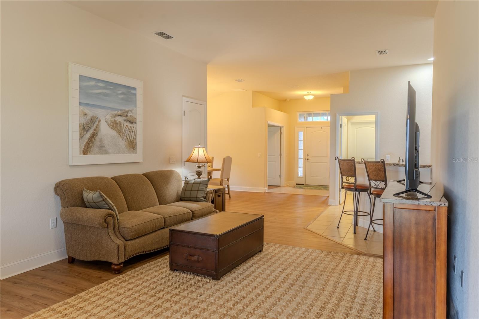 4027 ISLAND LAKES DR