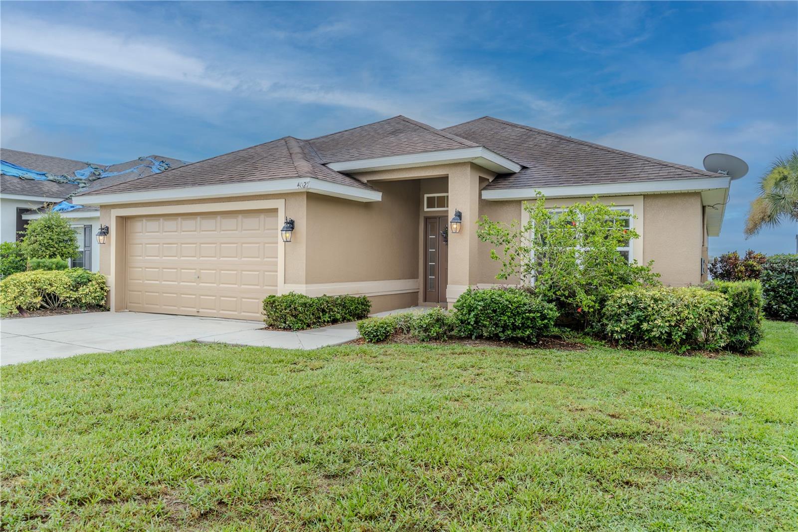 4027 ISLAND LAKES DR