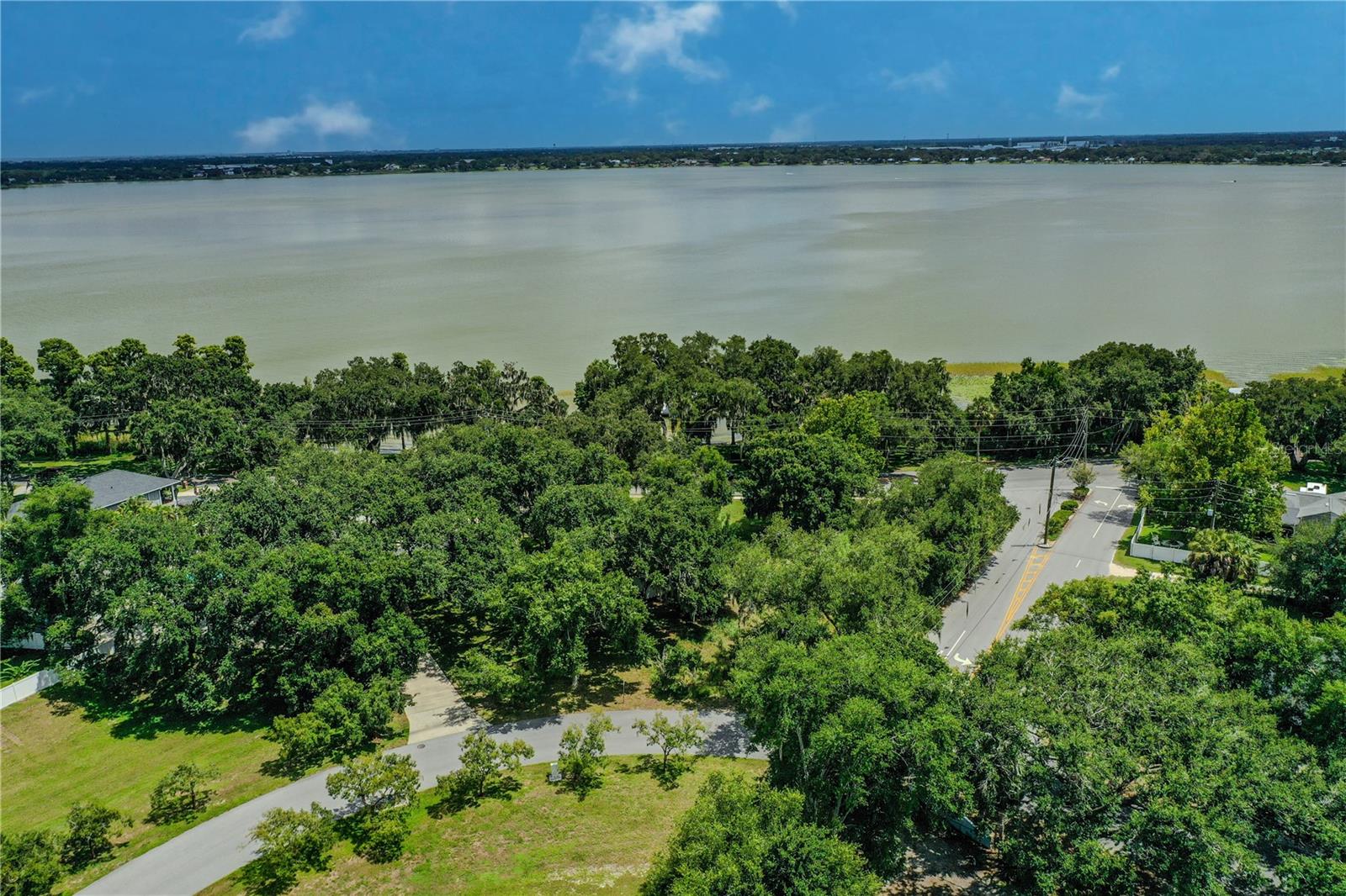 2006 LAKE ARIANA BLVD