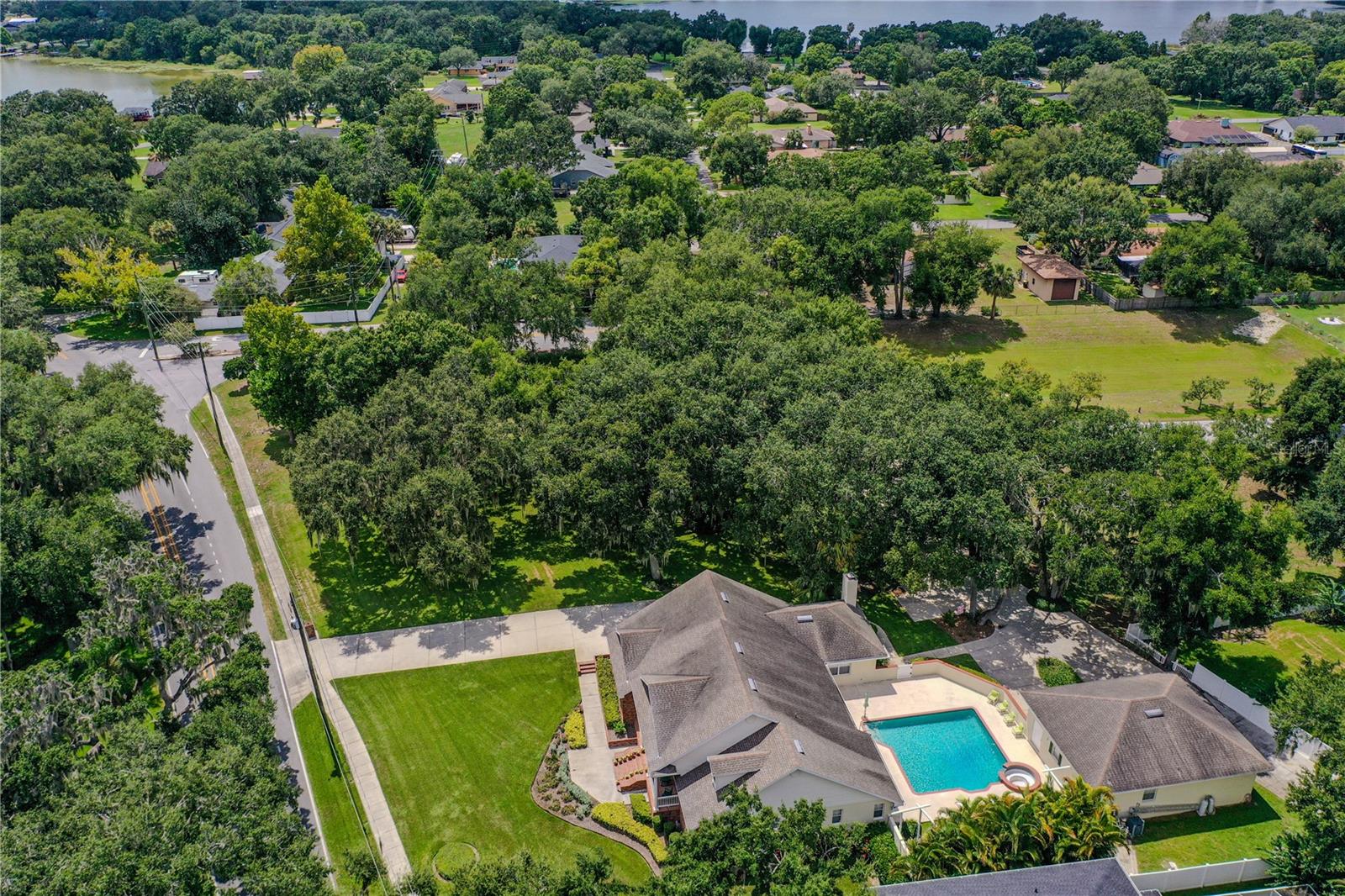 2006 LAKE ARIANA BLVD