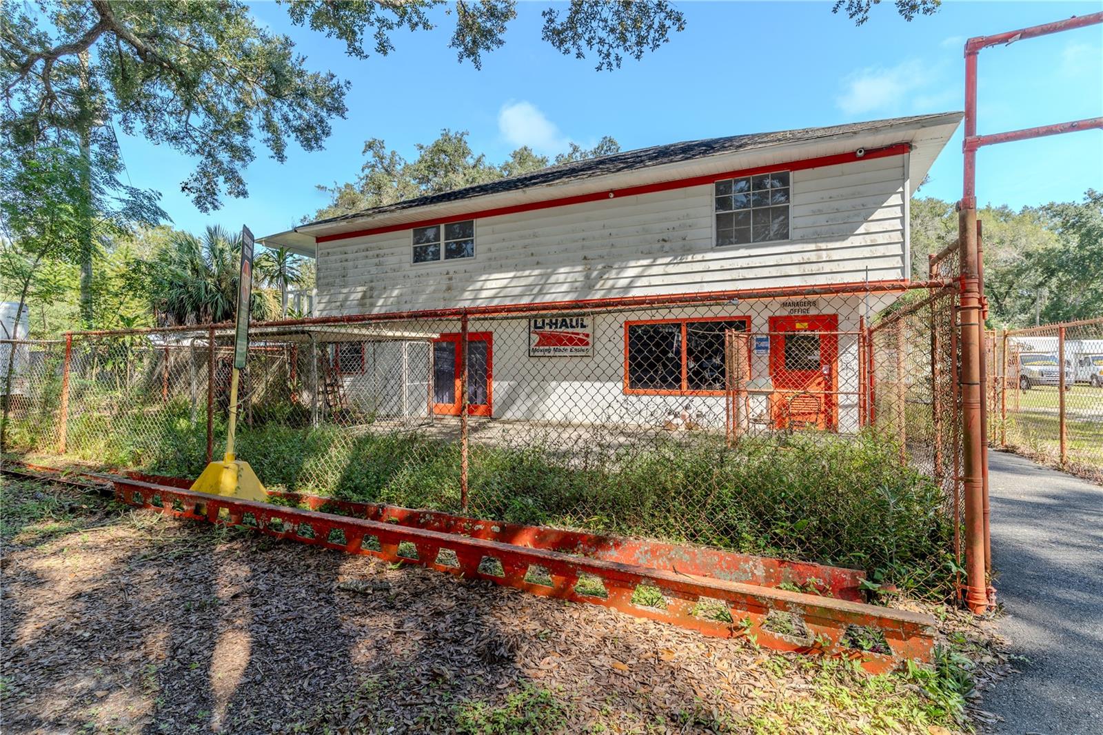 1988 W US HIGHWAY 17 92