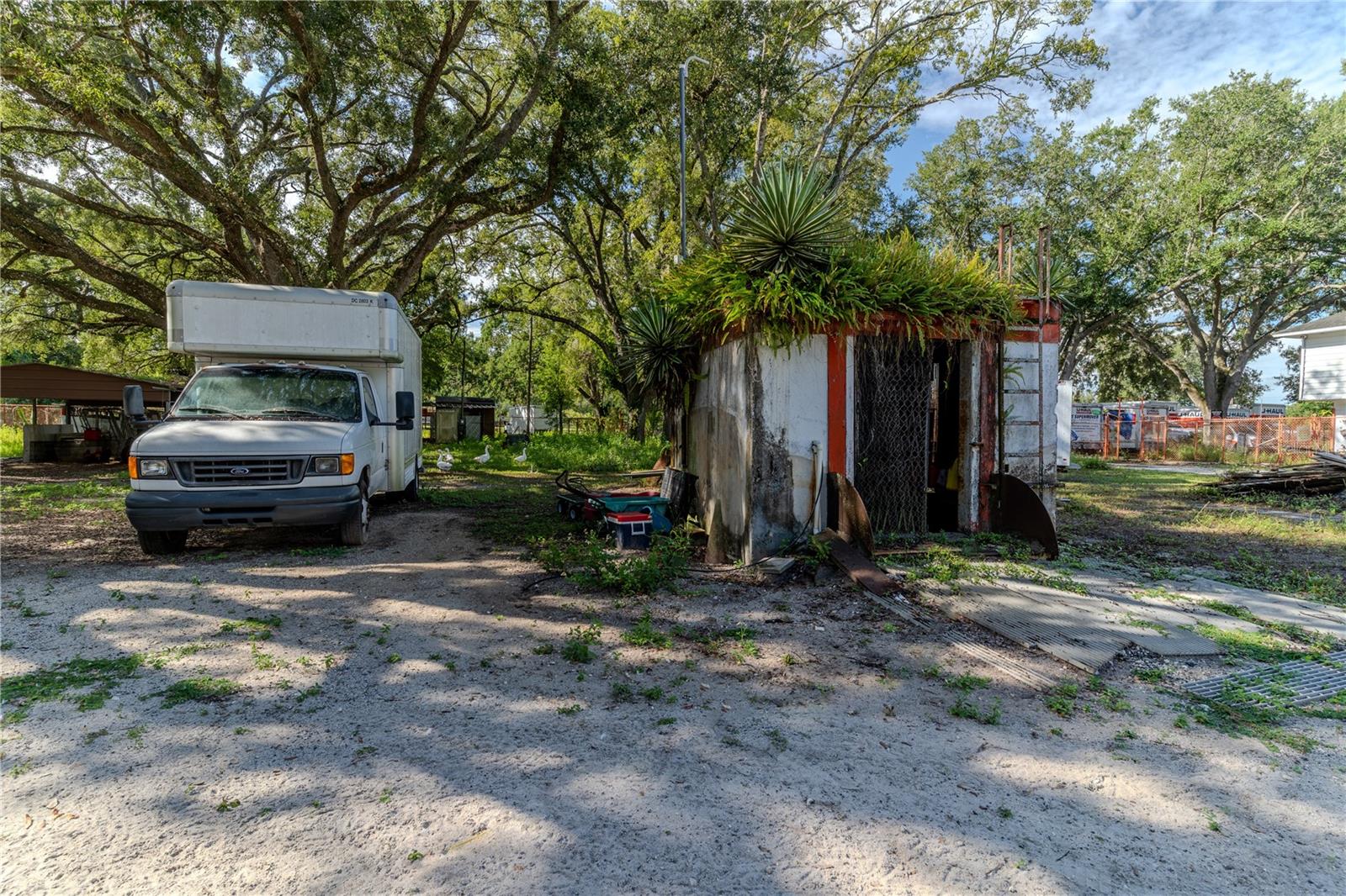 1988 W US HIGHWAY 17 92