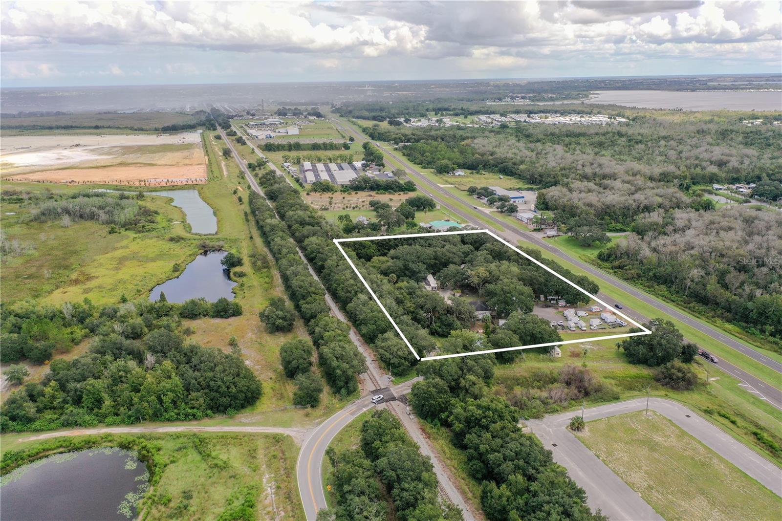 1988 W US HIGHWAY 17 92