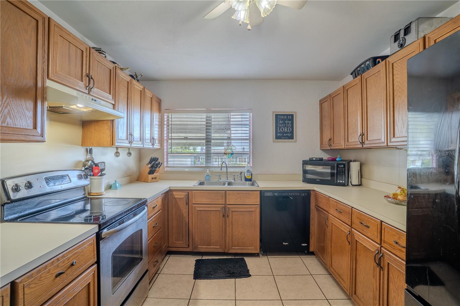 1023 BILTMORE DR