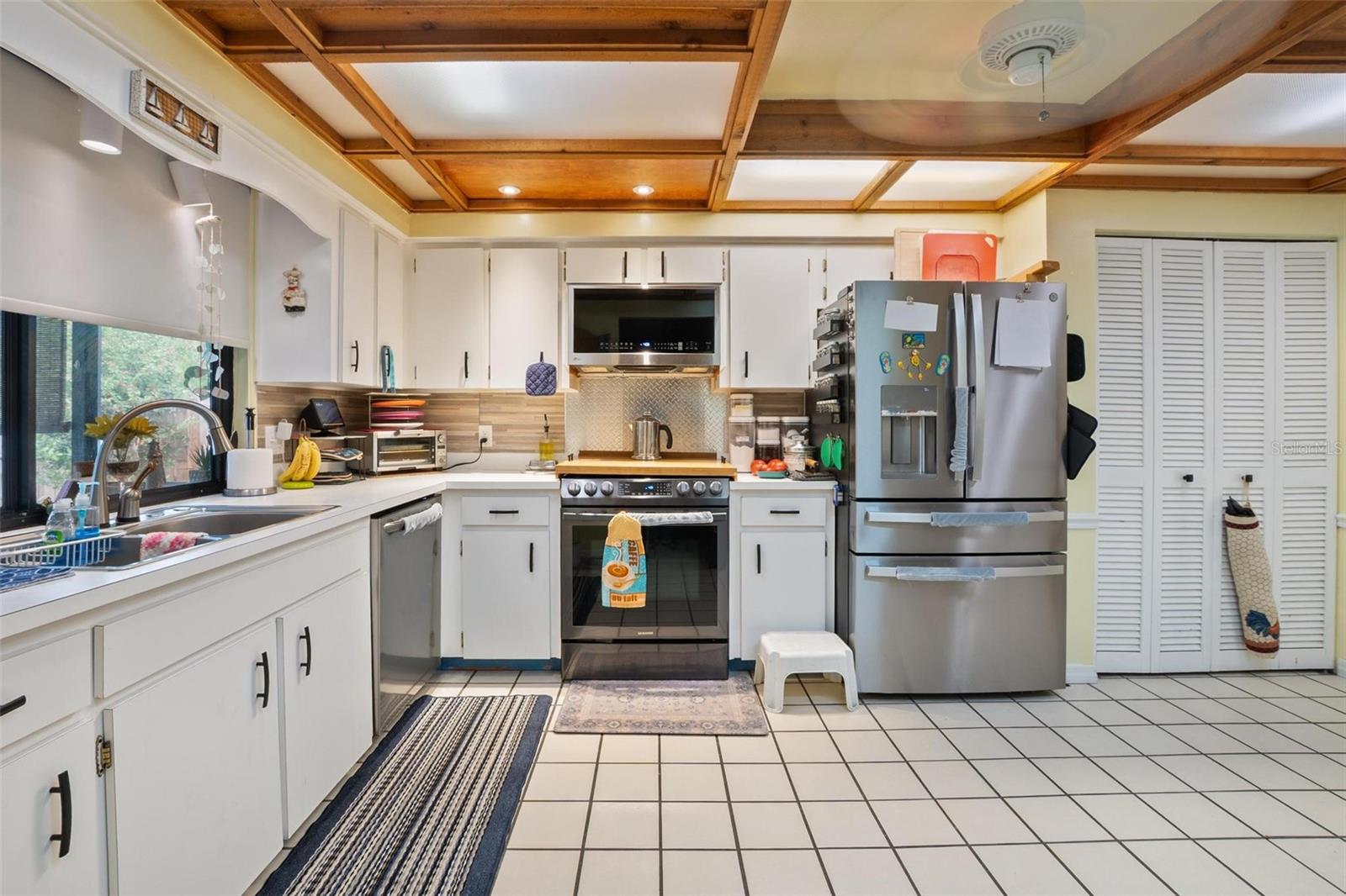 6315 LAKELAND HIGHLANDS RD